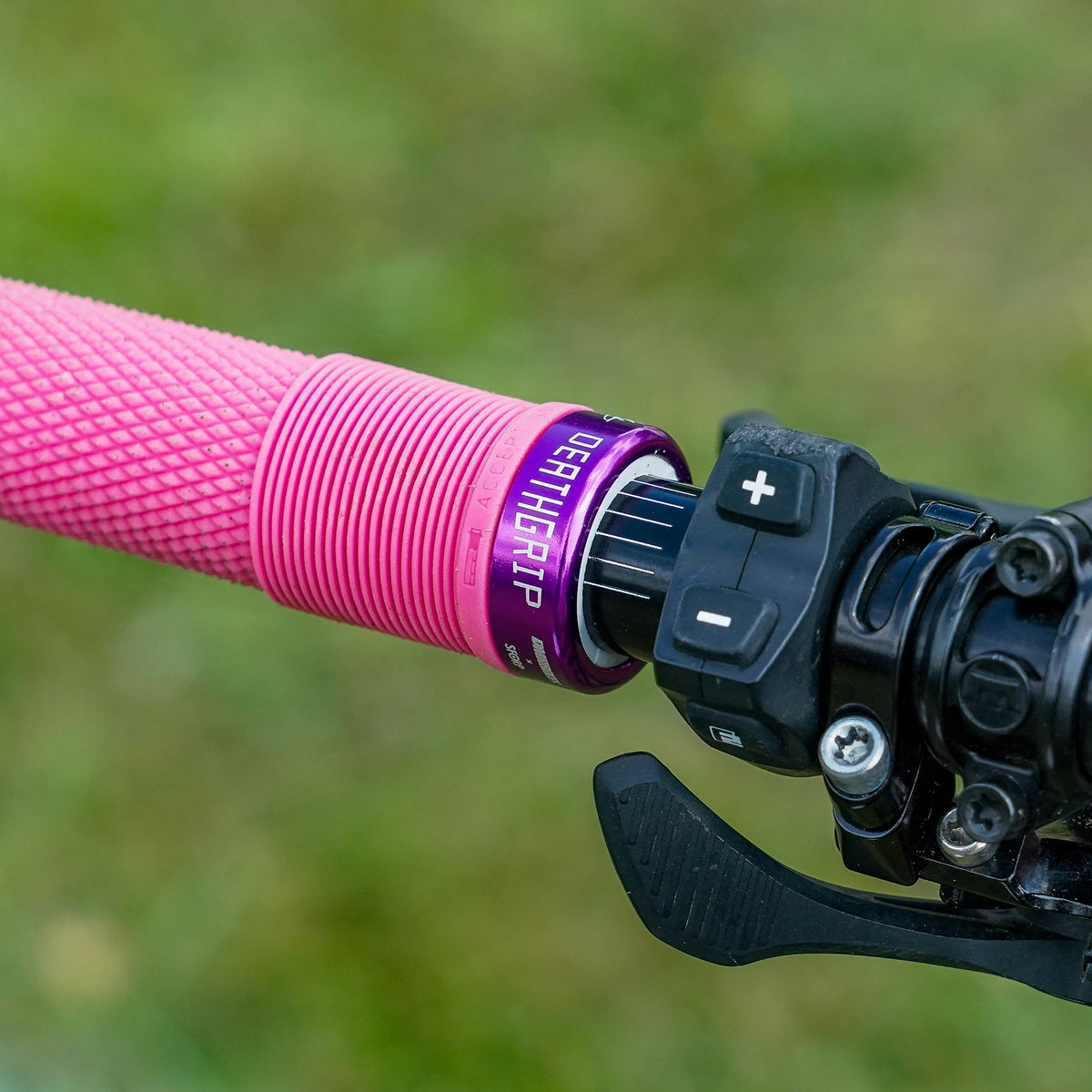 DMR - DeathGrip Collar - Red