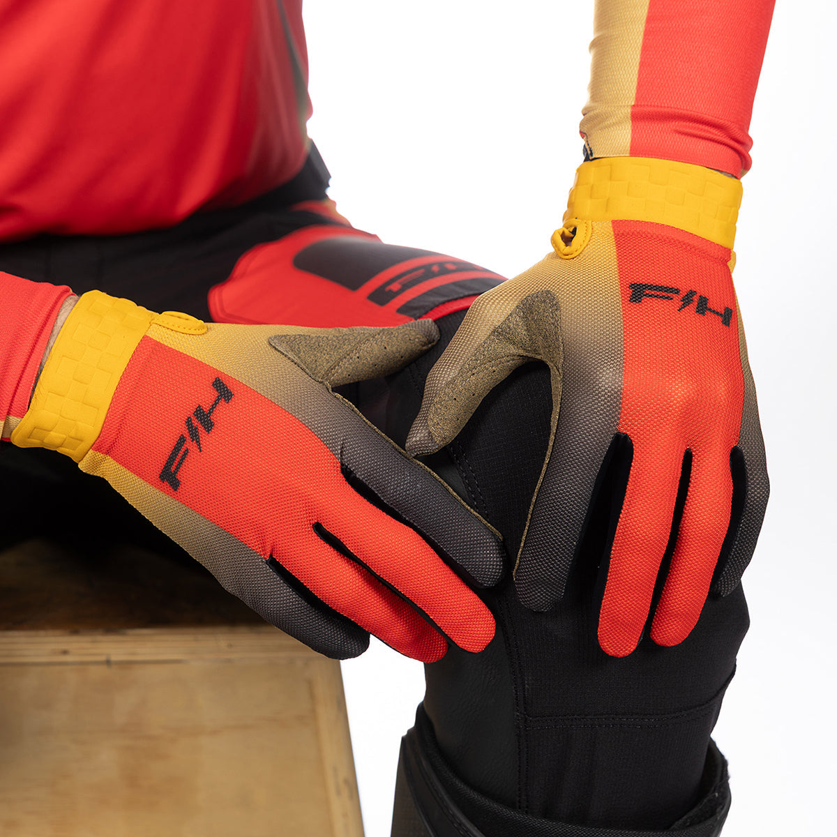 Fasthouse Vapor React Glove - Racing Red/Black