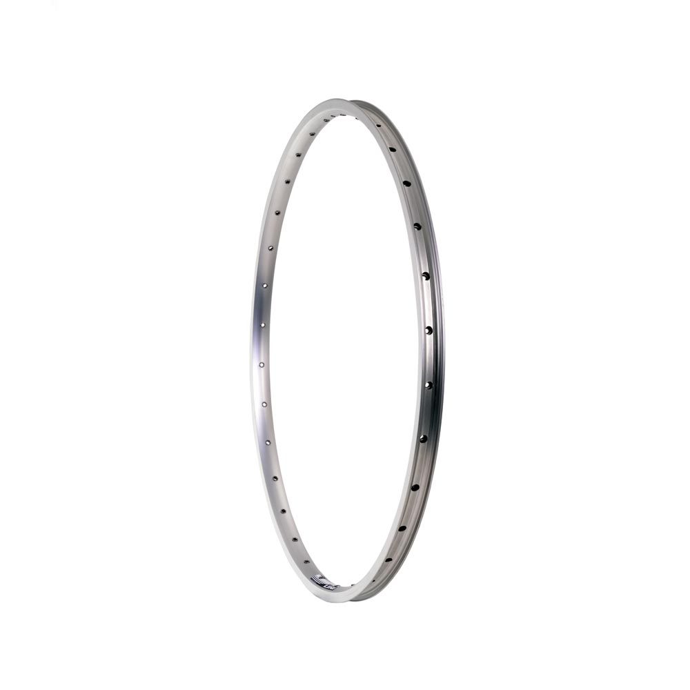 Jante classique Halo White Line 26 pouces argentée
