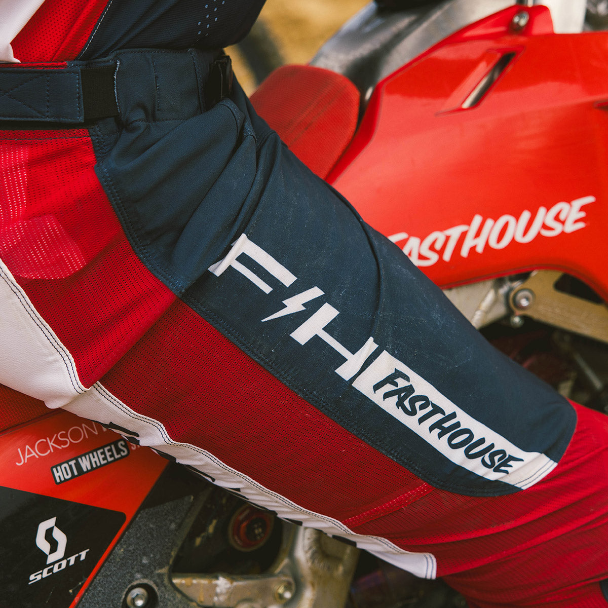 Fasthouse Helix Circuit Hose – Navy/Weiß/Rot
