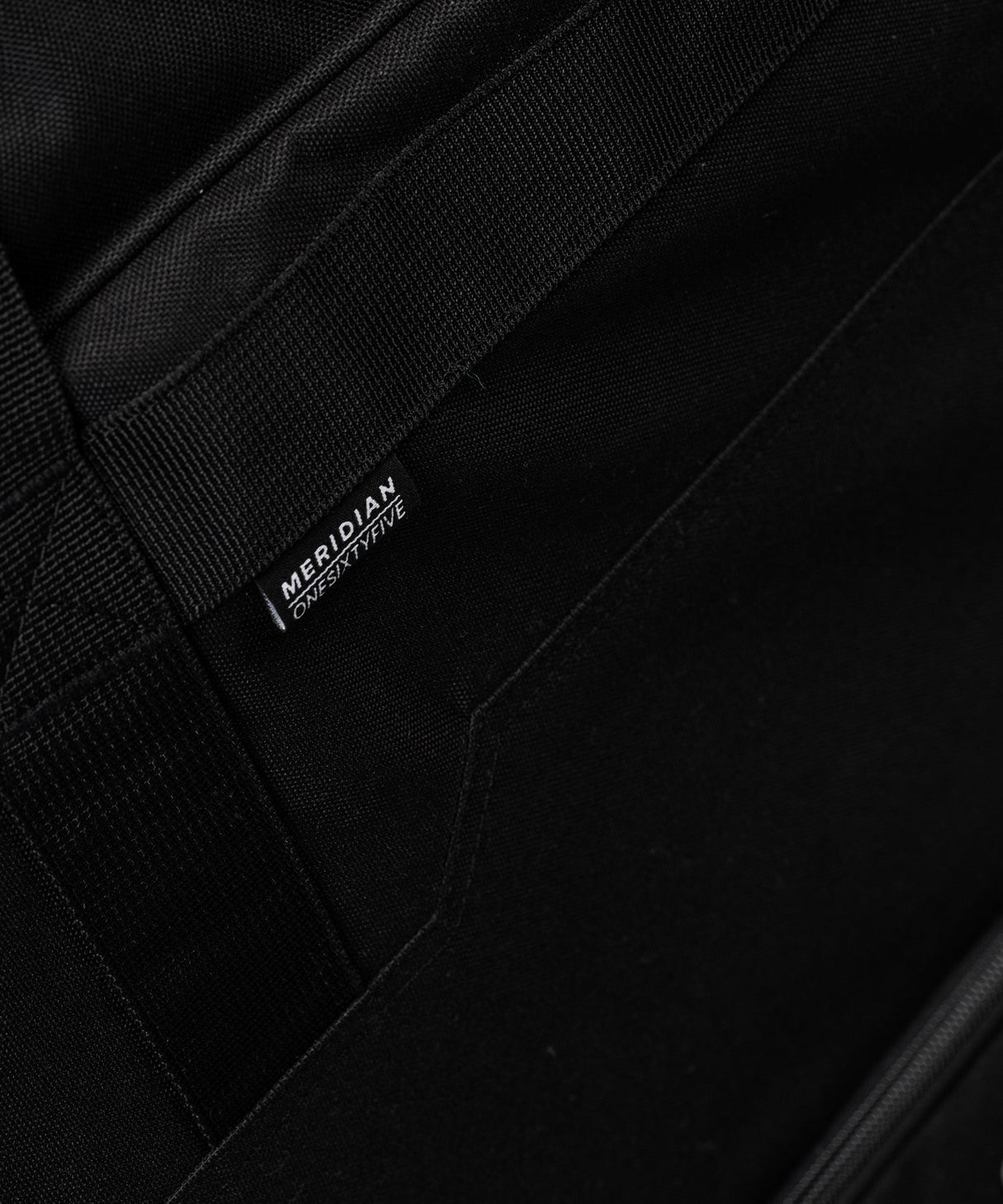 Albek Meridian Gear Bag - Covert Black