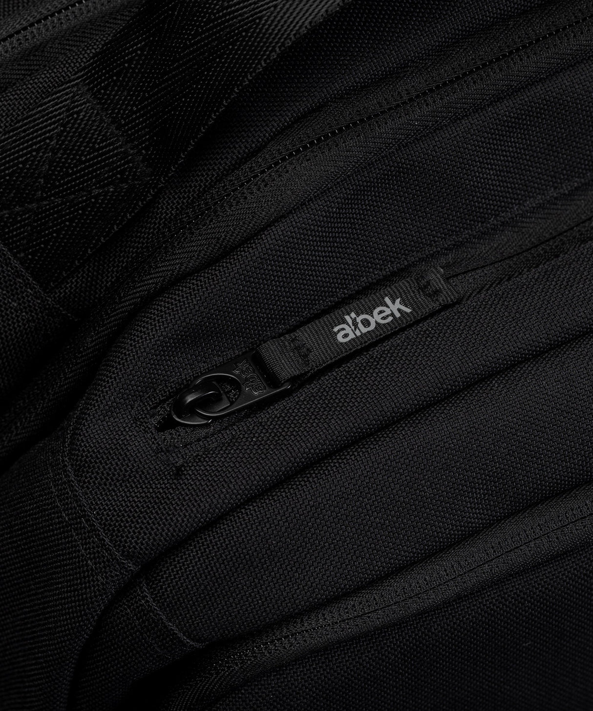 Albek Dudley Backpack - Covert Black